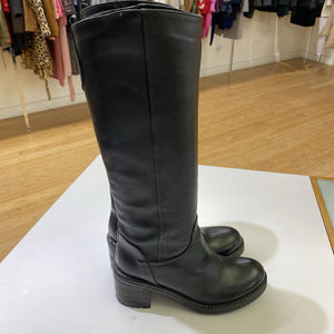 Browns tall leather boots 37