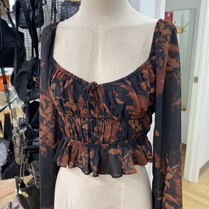 Dynamite Cropped top M NWT