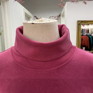 Lululemon sweater 6