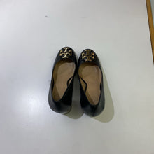 Load image into Gallery viewer, Tory Burch pumps 5.5
