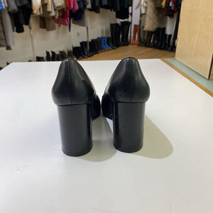 Tory Burch pumps 5.5