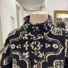 Load image into Gallery viewer, BDG teddy zip up M
