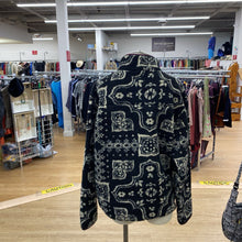 Load image into Gallery viewer, BDG teddy zip up M
