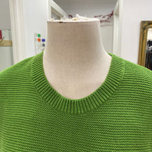 Load image into Gallery viewer, Banana Republic (outlet) sweater vest M

