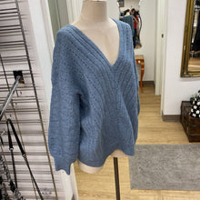 Load image into Gallery viewer, Pink Martini open knit sweater L

