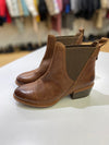 Timberland pull on leather booties NWOT9