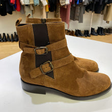 Load image into Gallery viewer, Aldo suede ankle boots NWOT 9
