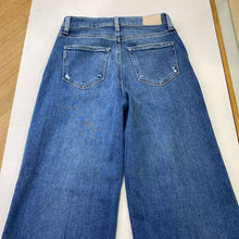 Load image into Gallery viewer, Paige wide leg jeans 26
