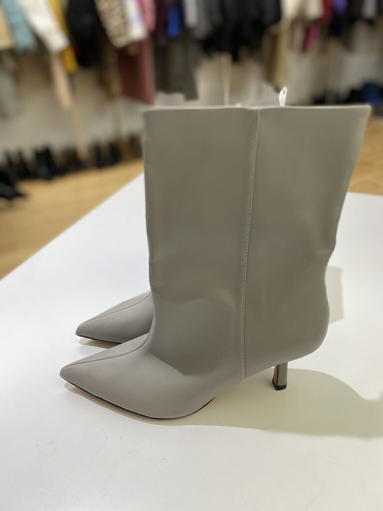 H&M pleather kitten heel boots NWOT 7