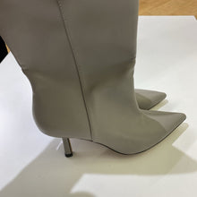 Load image into Gallery viewer, H&amp;M pleather kitten heel boots NWOT 7
