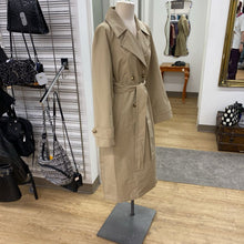 Load image into Gallery viewer, Gap trench coat M NWT
