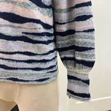 Load image into Gallery viewer, Nic &amp; Zoe cotton/blend puff sleeve sweater M
