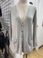 Load image into Gallery viewer, Banana Republic sweater S
