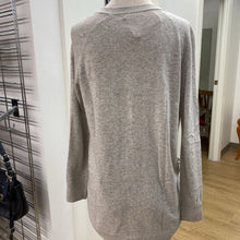 Load image into Gallery viewer, Banana Republic sweater S
