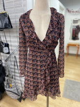 Load image into Gallery viewer, Wilfred wrap dress XXS
