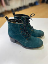 Load image into Gallery viewer, Fly London suede ankle boots 39
