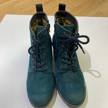 Load image into Gallery viewer, Fly London suede ankle boots 39
