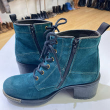 Load image into Gallery viewer, Fly London suede ankle boots 39
