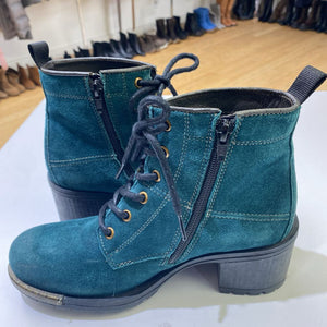 Fly London suede ankle boots 39