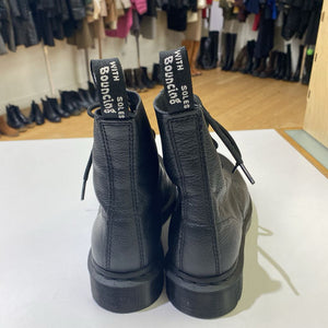 Dr. Martens Pascal Mono boots NWOT6