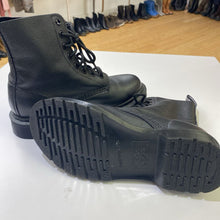 Load image into Gallery viewer, Dr. Martens Pascal Mono boots NWOT6
