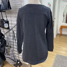 Load image into Gallery viewer, Roots tunic sweatshirt XS
