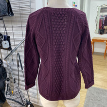 Load image into Gallery viewer, Gap cableknit cotton sweater S
