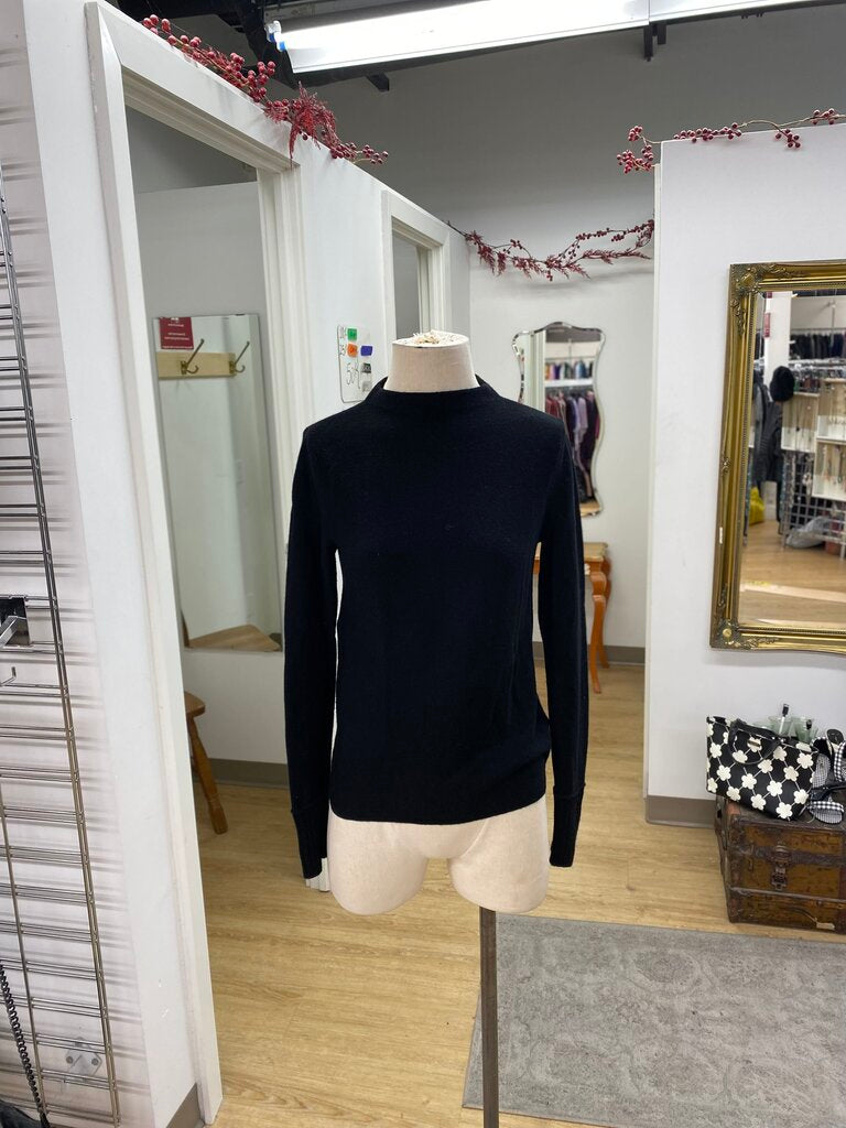 Club Monaco wool sweater S