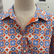 Load image into Gallery viewer, Talbots button up top L
