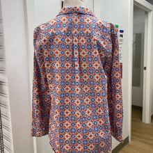 Load image into Gallery viewer, Talbots button up top L
