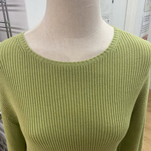 Load image into Gallery viewer, Eddie Bauer ribbed sweater NWT M
