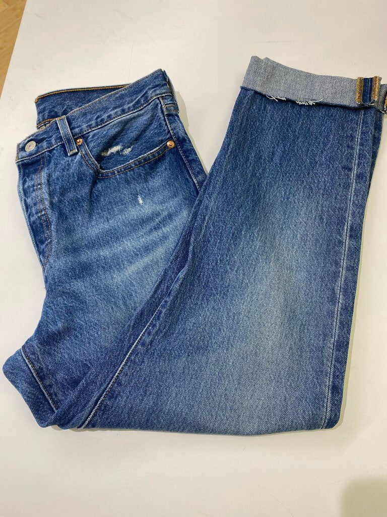 Levis 501 Jeans 28