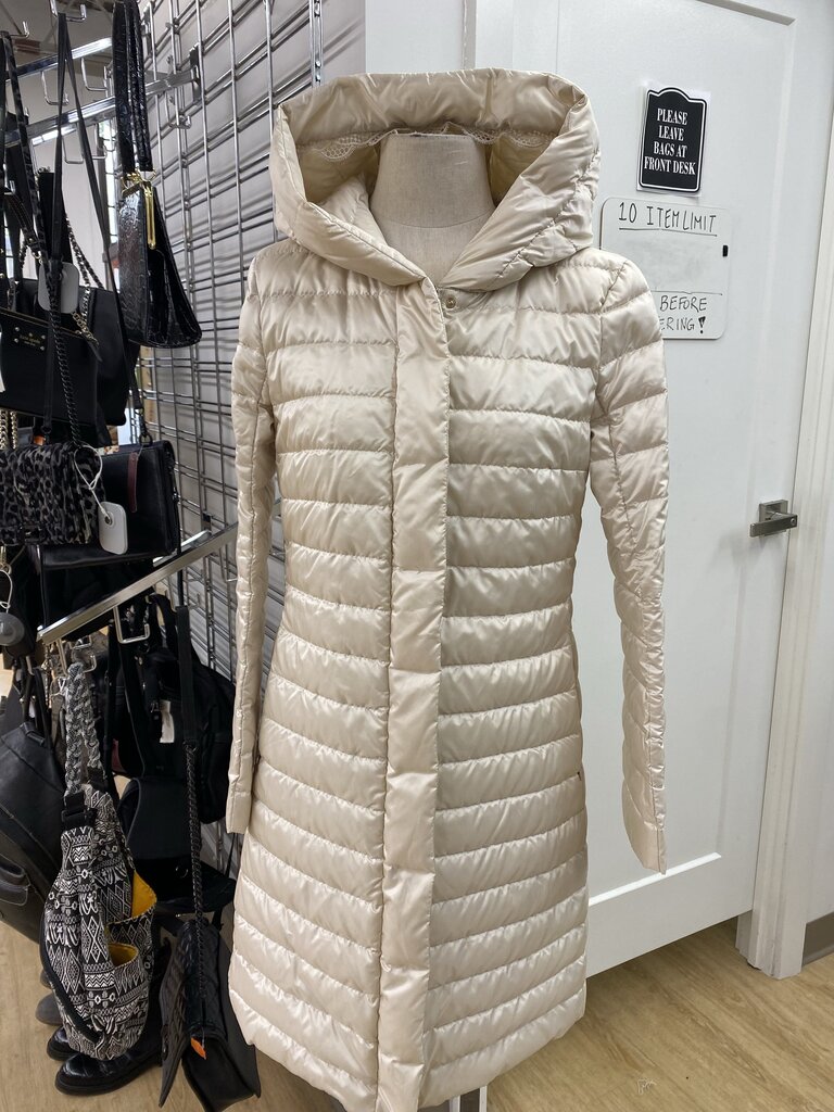 Marccain down light coat 2