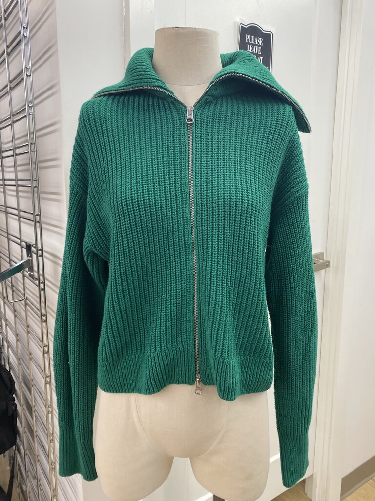 Everlane zip up sweater L