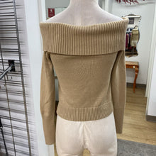 Load image into Gallery viewer, Sunday Best turtleneck Sweater S
