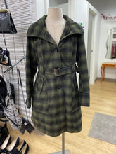 Load image into Gallery viewer, Steve Madden plaid coat XL
