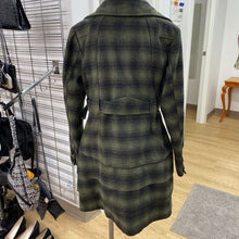 Load image into Gallery viewer, Steve Madden plaid coat XL
