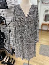 Load image into Gallery viewer, Frank &amp; Oak wrap dress XL
