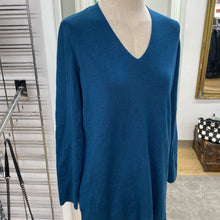 Load image into Gallery viewer, Eileen Fisher merino wool tunic M
