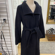 Load image into Gallery viewer, Babaton Connor Coat M
