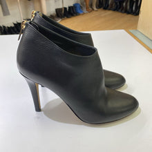 Load image into Gallery viewer, Jimmy Choo shooties 37
