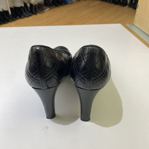 Stuart Weitzman quilted leather heels 8