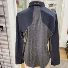 Load image into Gallery viewer, Icebreaker top M NWT
