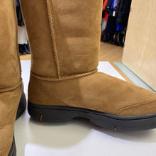 Load image into Gallery viewer, UGG Ultimate Tall Braid suede boots 9
