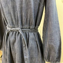 Load image into Gallery viewer, Gap Denim dress 4
