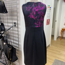 Load image into Gallery viewer, Elie Tahari dress 8
