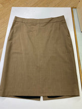 Load image into Gallery viewer, Banana Republic lined wool skirt 16
