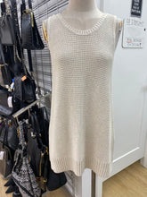 Load image into Gallery viewer, Gap Knit vest S
