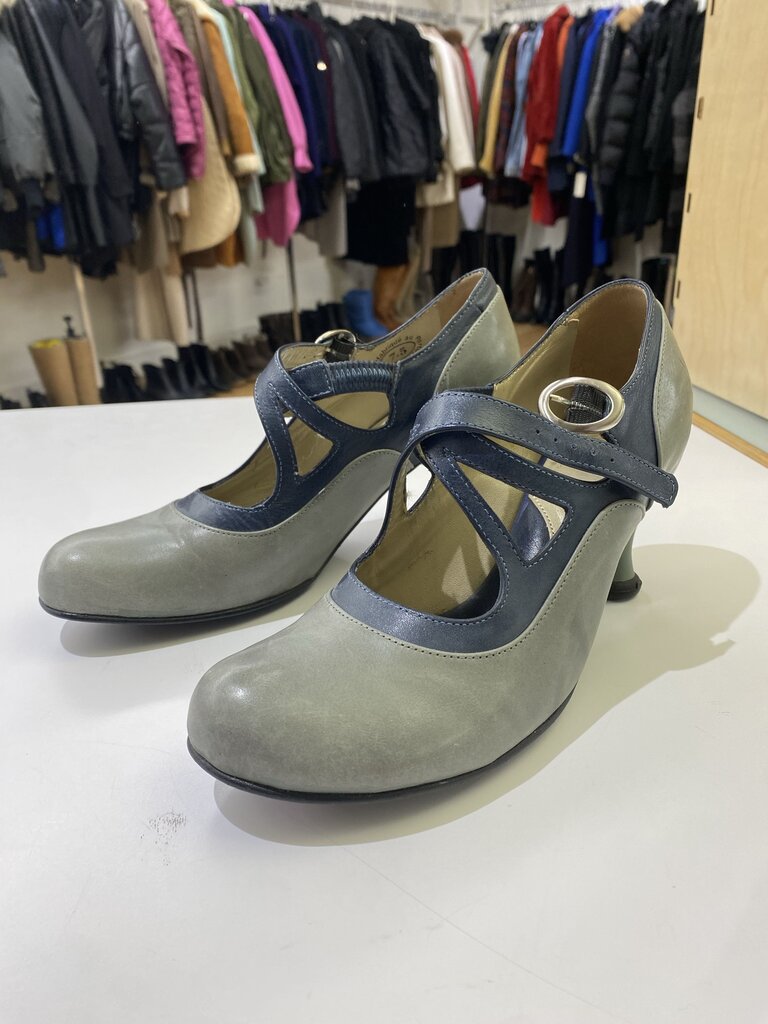 John Fluevog Bellevue Criss-Cross Mary Janes 7.5