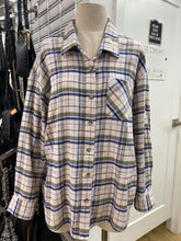 Load image into Gallery viewer, Wilfred plaid oversized top S
